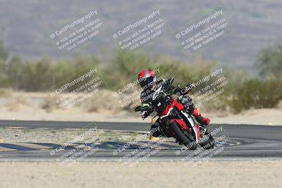 media/Oct-30-2025-Racers Edge (Thu) [[dabbdaf680]]/3-B Group/Session 1 (Turn 5)/